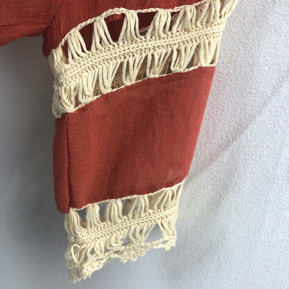 Love Anthropologie Women's Peasant Top Size M Burnt Orange Cream Crochet Fringe - Picture 4 of 8
